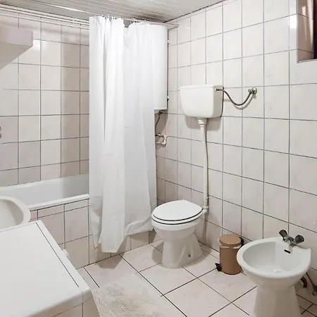 Filinhome Jaksica * Novi Sad