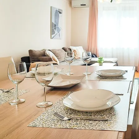 Filinhome Jaksica Appartamento Novi Sad